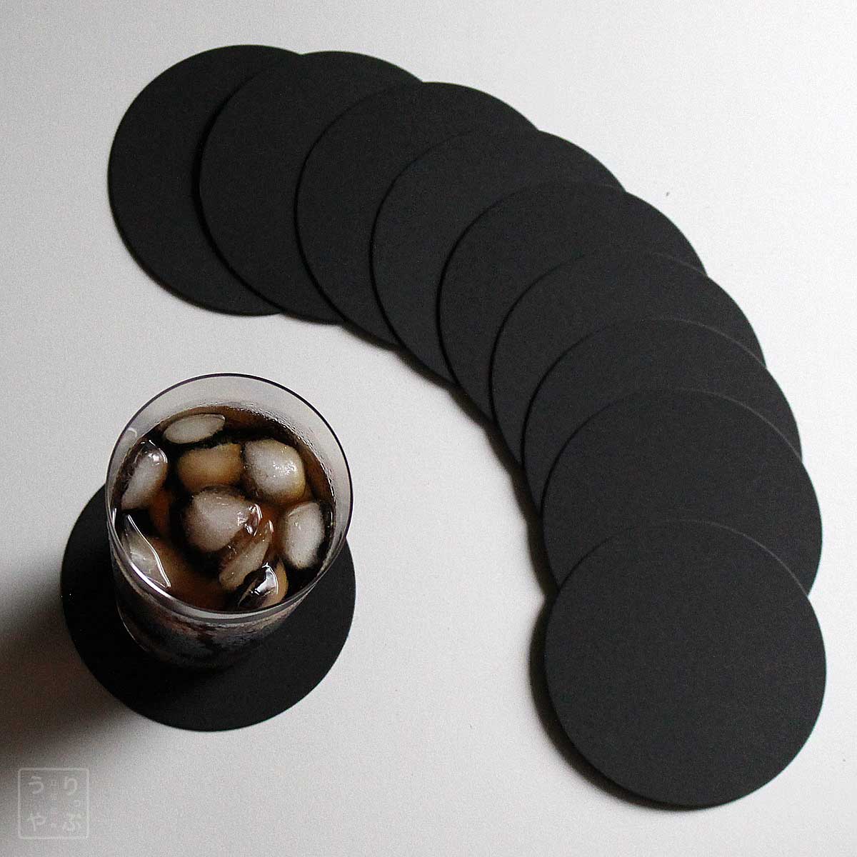 紙製コースター ブラック 黒 丸型 9cm径 0.8mm厚 10枚 上から